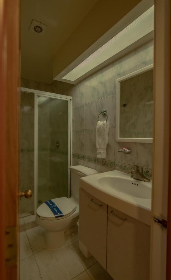 Suites Arquimedes 33 Mexico City Exteriör bild